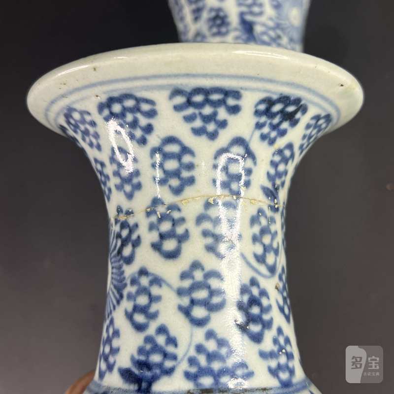 清中期 青花花卉纹花觚一对 - 图5